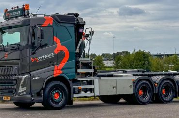 haakarmsysteem en kraan