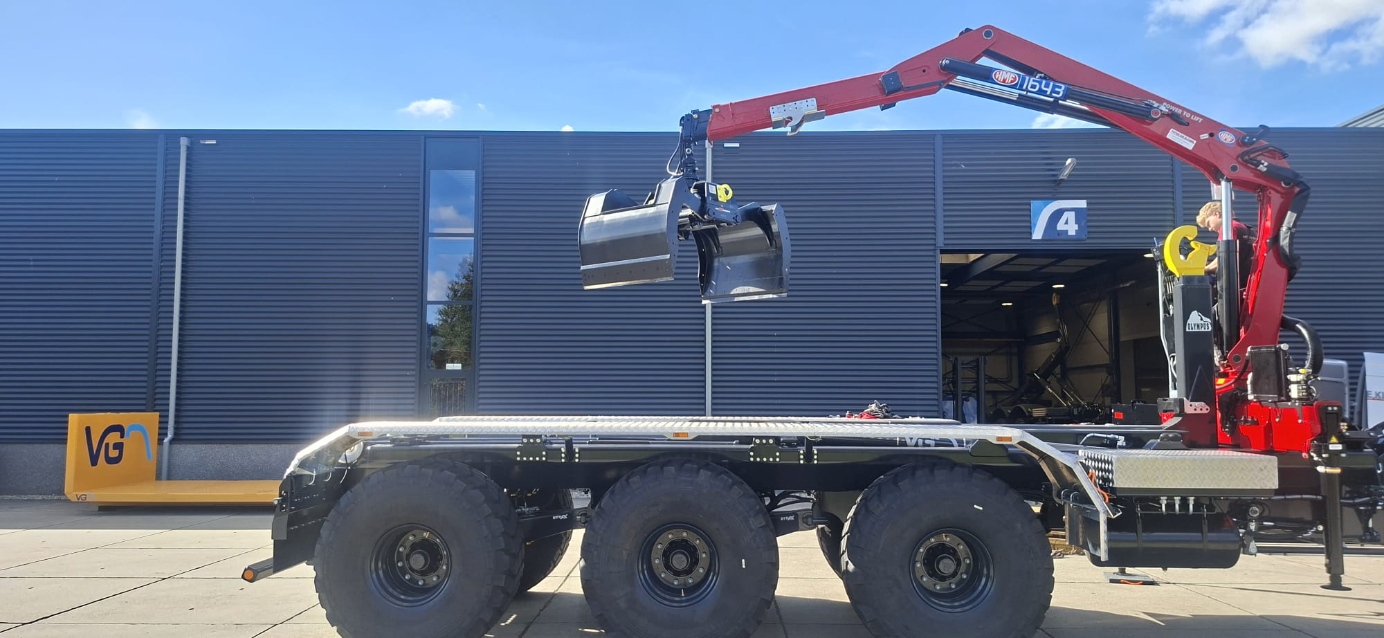 HMF z-kraan op container carrier VGM